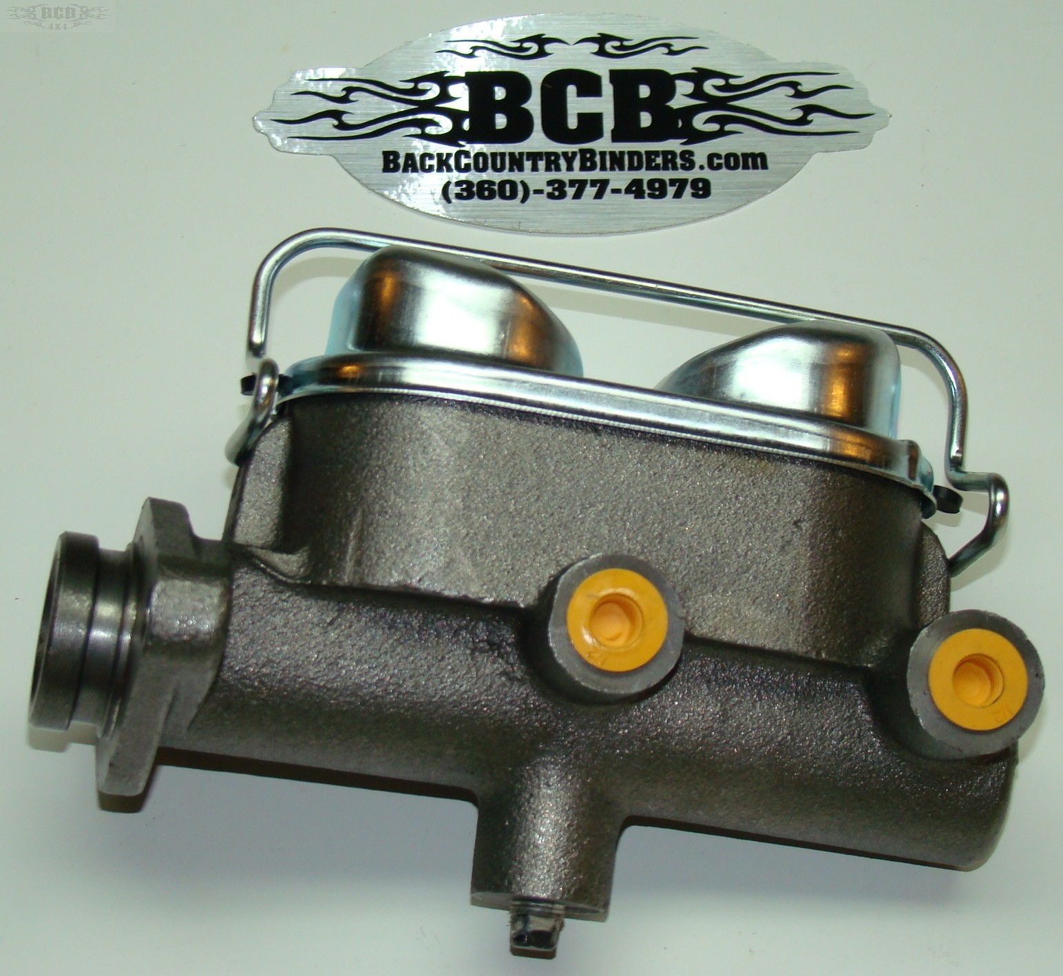 Scout 800 dual reservoir master cylinder